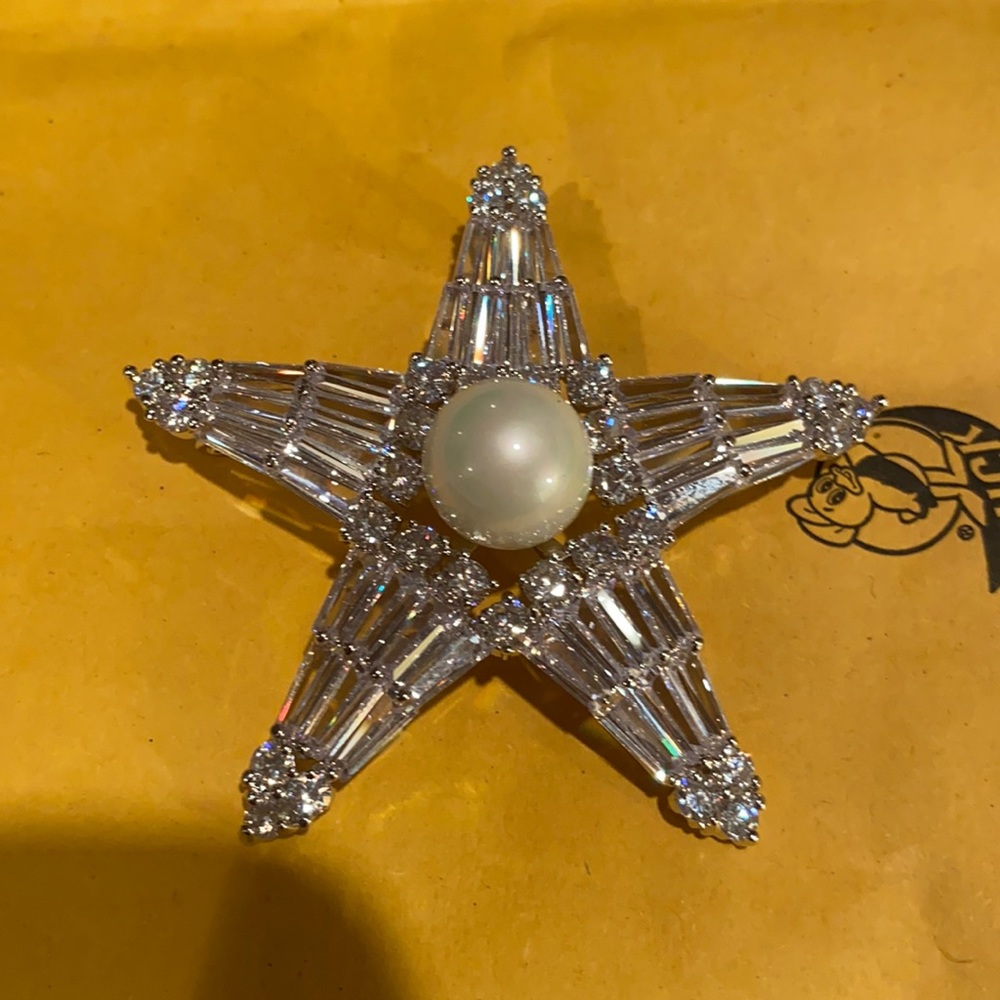 Brooch